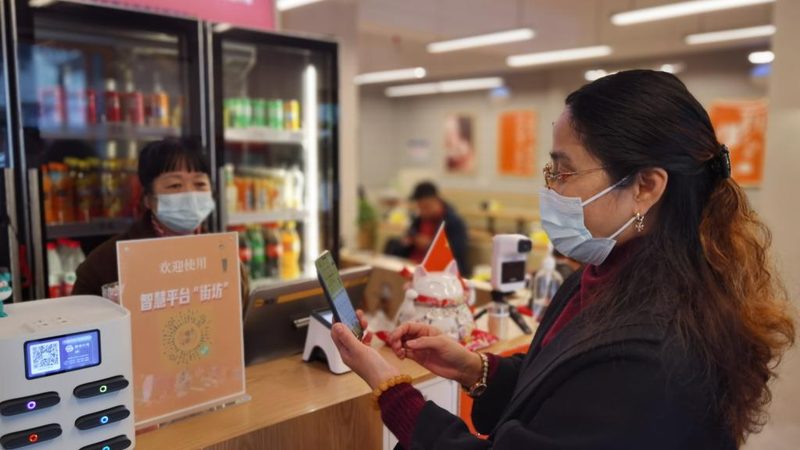 请月嫂的利与弊：揭秘育儿路上的双刃剑